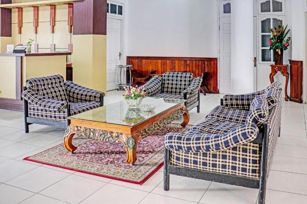 Oyo 90483 Homestay Permata Syariah Bangko 외부 사진